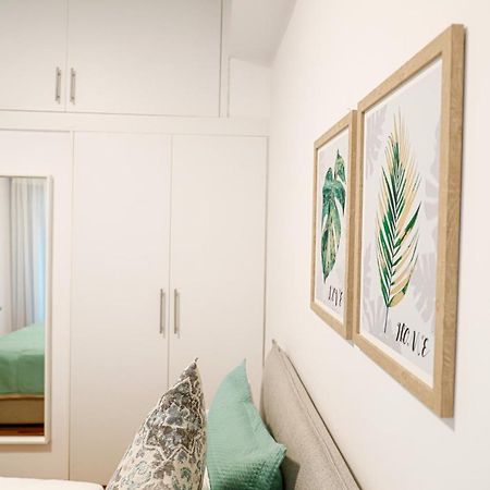 Newly Renovated Apartment 7 Min Walk From Acropolis Афины Экстерьер фото