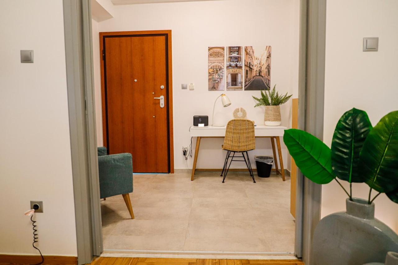 Newly Renovated Apartment 7 Min Walk From Acropolis Афины Экстерьер фото