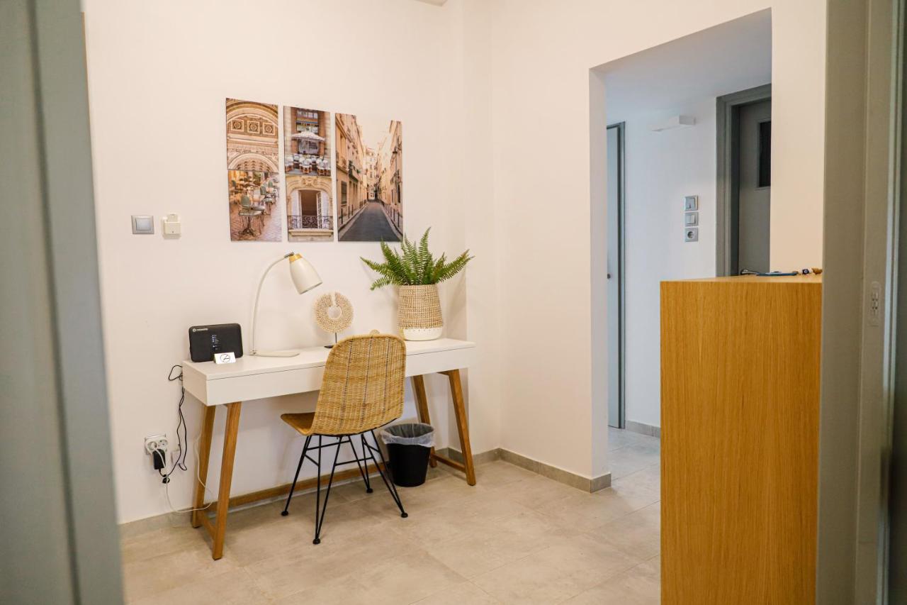 Newly Renovated Apartment 7 Min Walk From Acropolis Афины Экстерьер фото