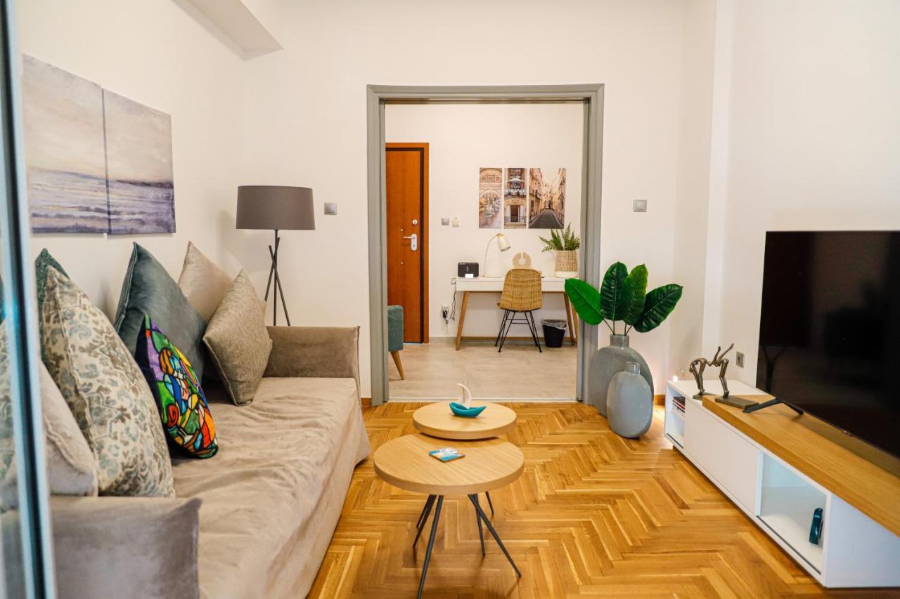 Newly Renovated Apartment 7 Min Walk From Acropolis Афины Экстерьер фото