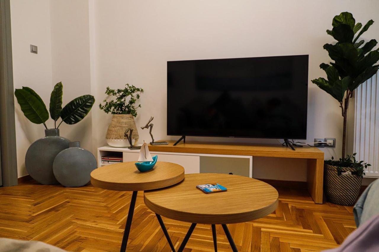 Newly Renovated Apartment 7 Min Walk From Acropolis Афины Экстерьер фото