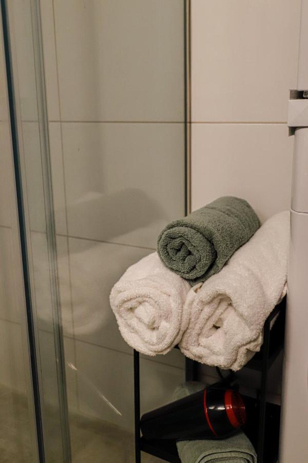 Newly Renovated Apartment 7 Min Walk From Acropolis Афины Экстерьер фото