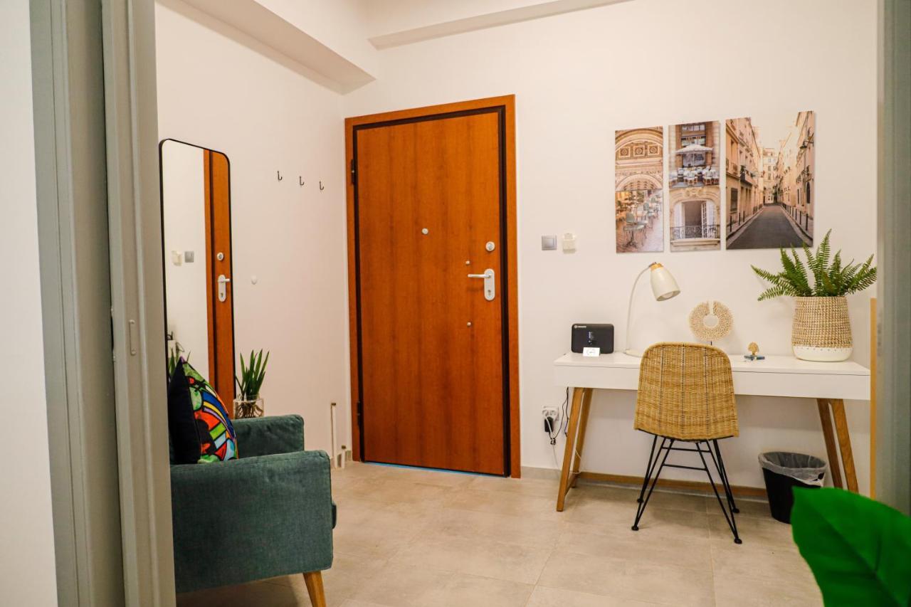 Newly Renovated Apartment 7 Min Walk From Acropolis Афины Экстерьер фото