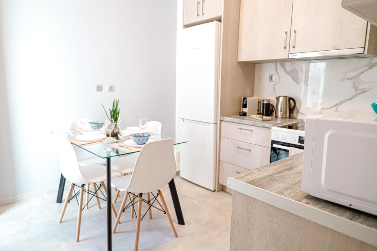 Newly Renovated Apartment 7 Min Walk From Acropolis Афины Экстерьер фото