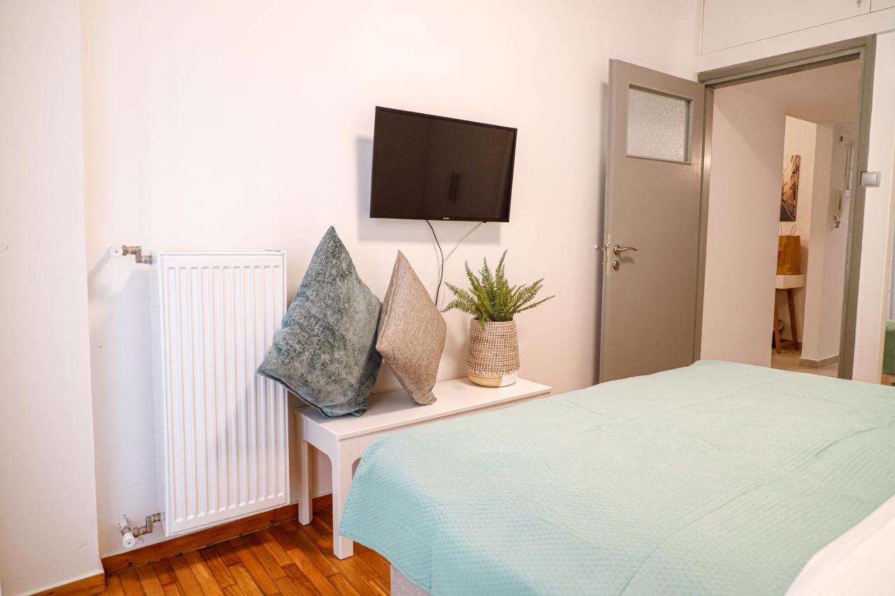 Newly Renovated Apartment 7 Min Walk From Acropolis Афины Экстерьер фото