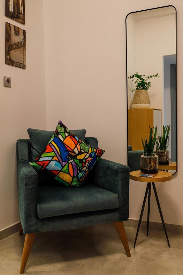 Newly Renovated Apartment 7 Min Walk From Acropolis Афины Экстерьер фото