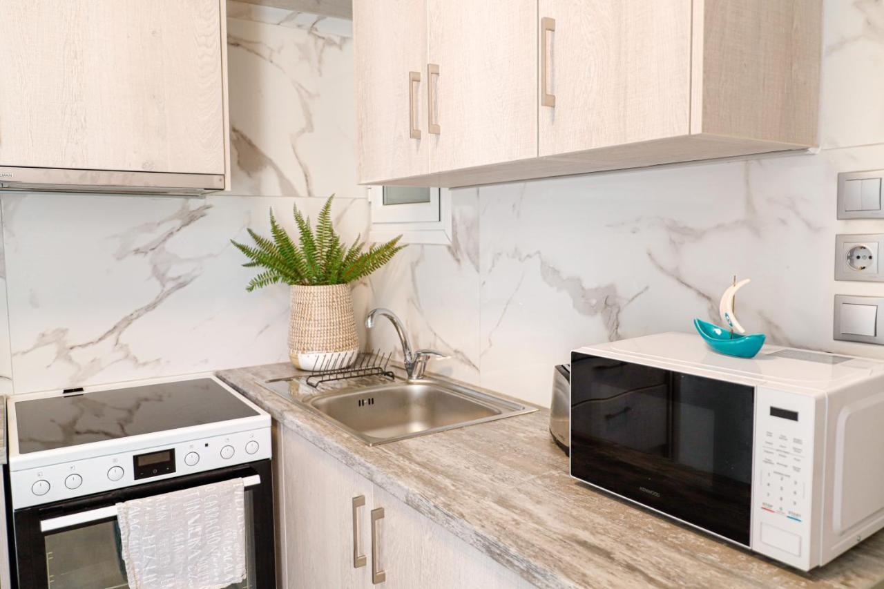 Newly Renovated Apartment 7 Min Walk From Acropolis Афины Экстерьер фото