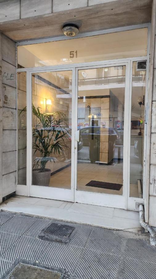 Newly Renovated Apartment 7 Min Walk From Acropolis Афины Экстерьер фото