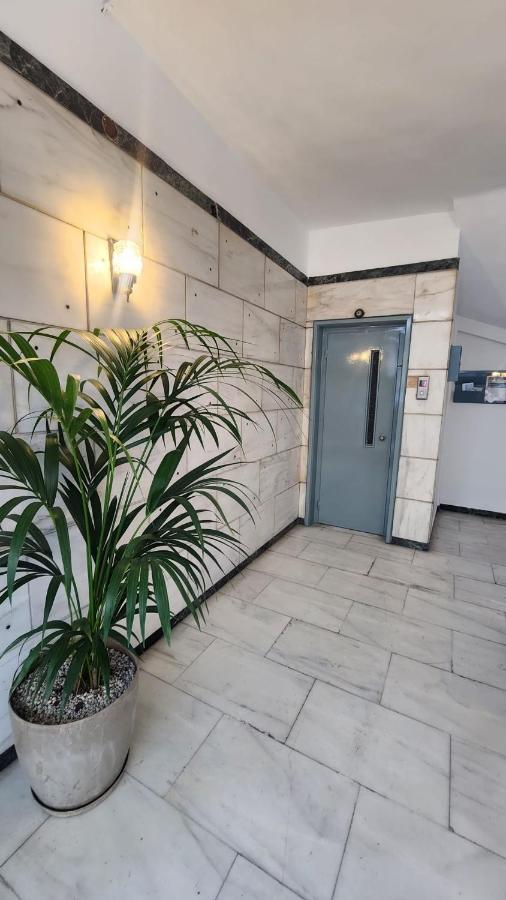 Newly Renovated Apartment 7 Min Walk From Acropolis Афины Экстерьер фото